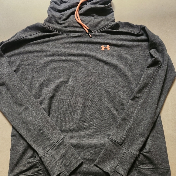 GUC Women's Under Armour Featherweight Fleece Small Pull Over/Funnel Neck - Picture 1 of 3